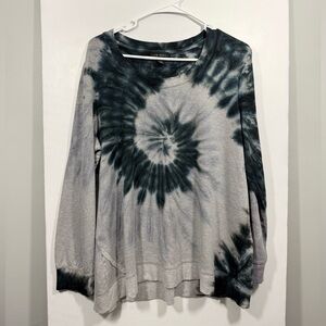 Tribal Tie-Dye Size XL Long Sleeve Top - Ombré Black and Gray